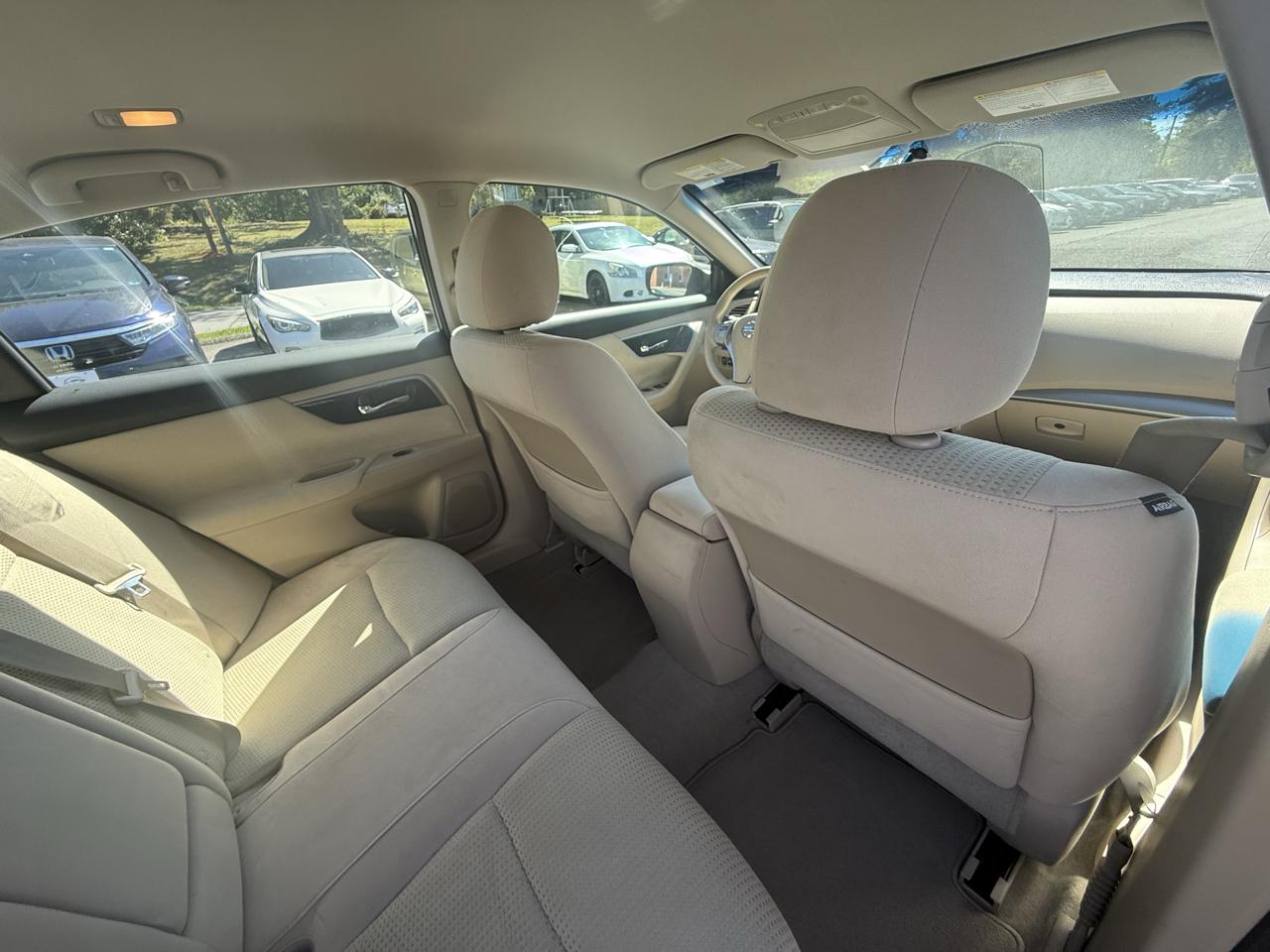 Nissan Altima 2.5 S Sedan 2014