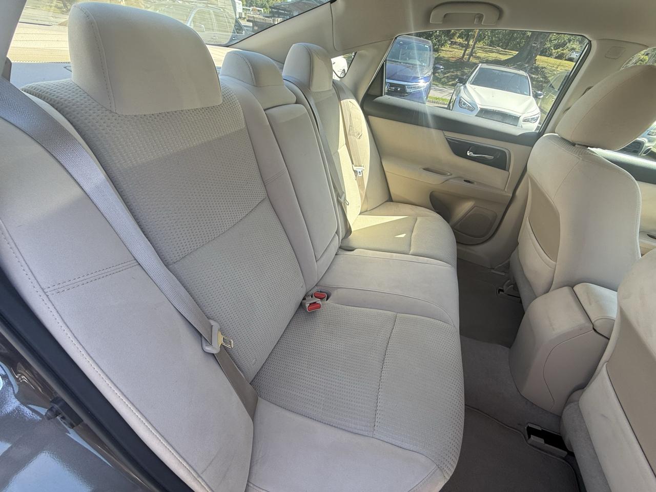 Nissan Altima 2.5 S Sedan 2014