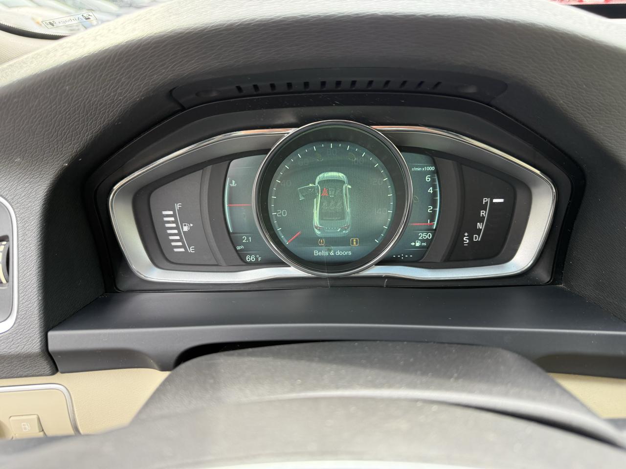 Volvo S60 T5 2014