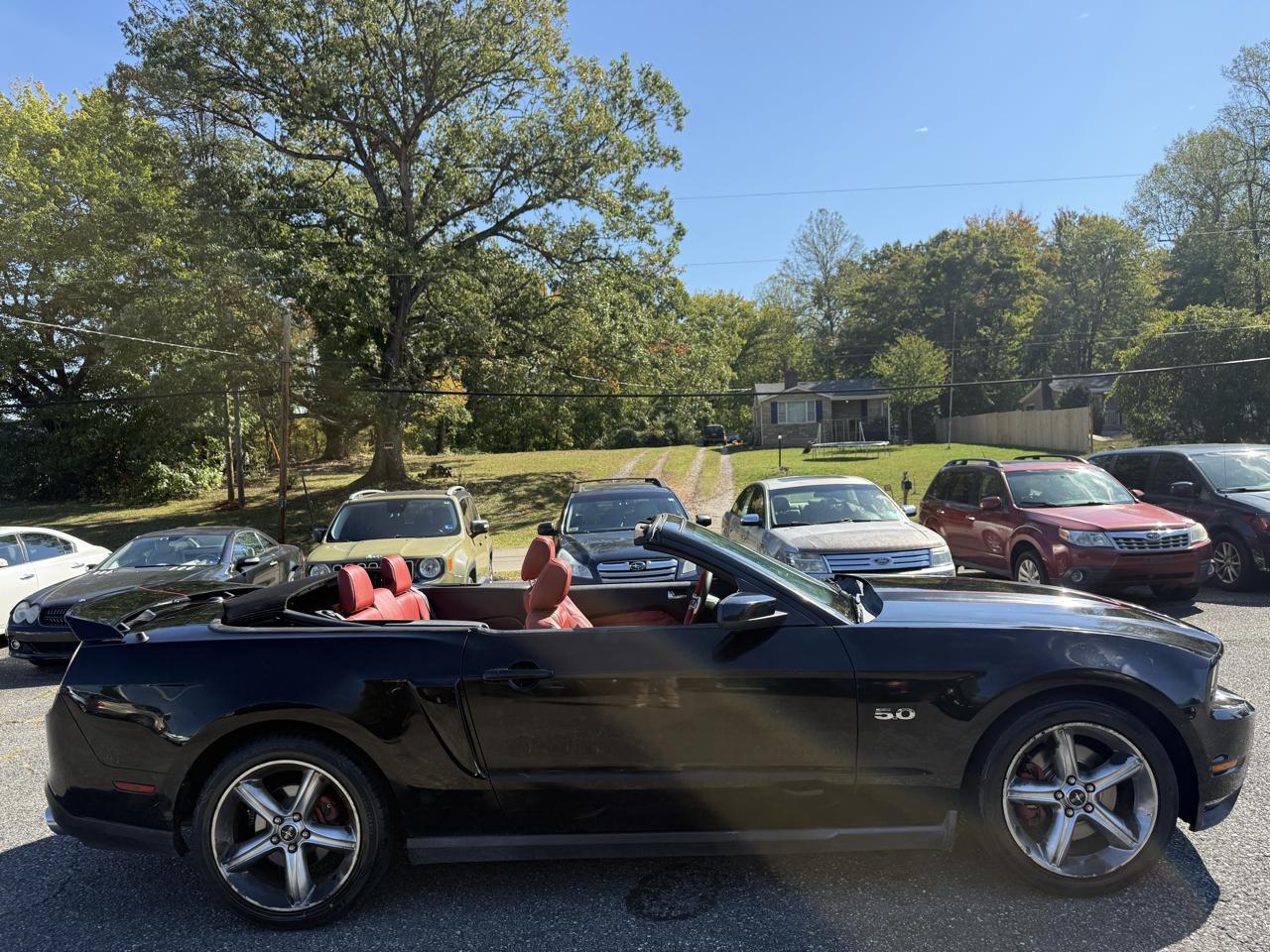 Ford Mustang GT convertible 2011
