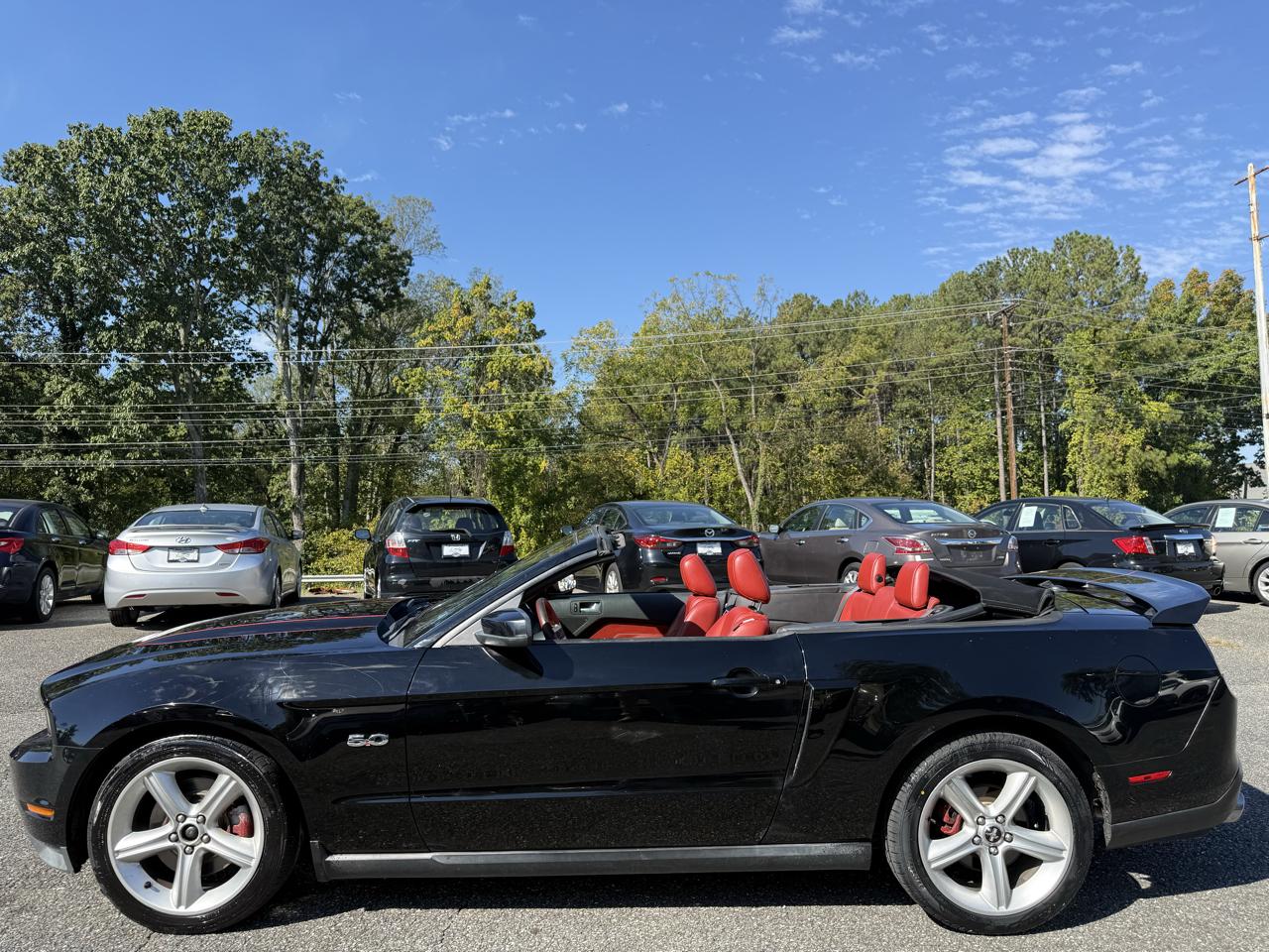 Ford Mustang GT convertible 2011