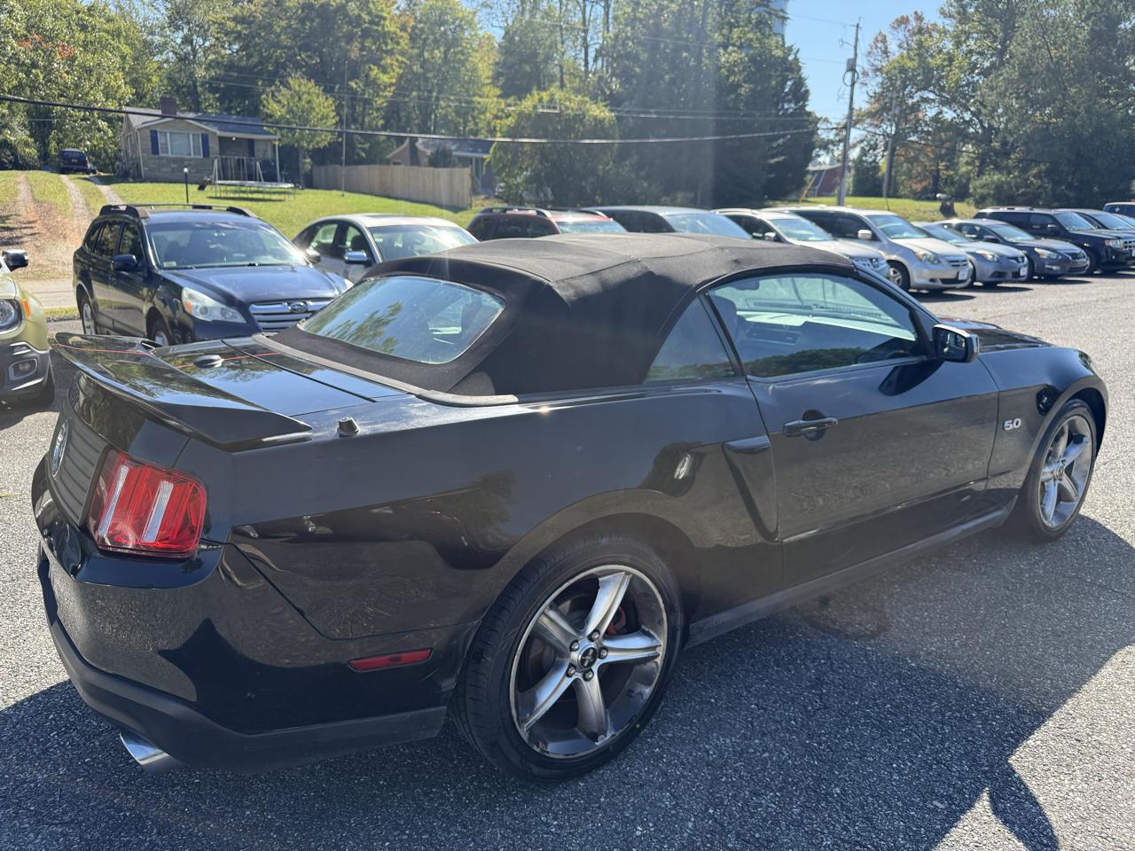 Ford Mustang GT convertible 2011