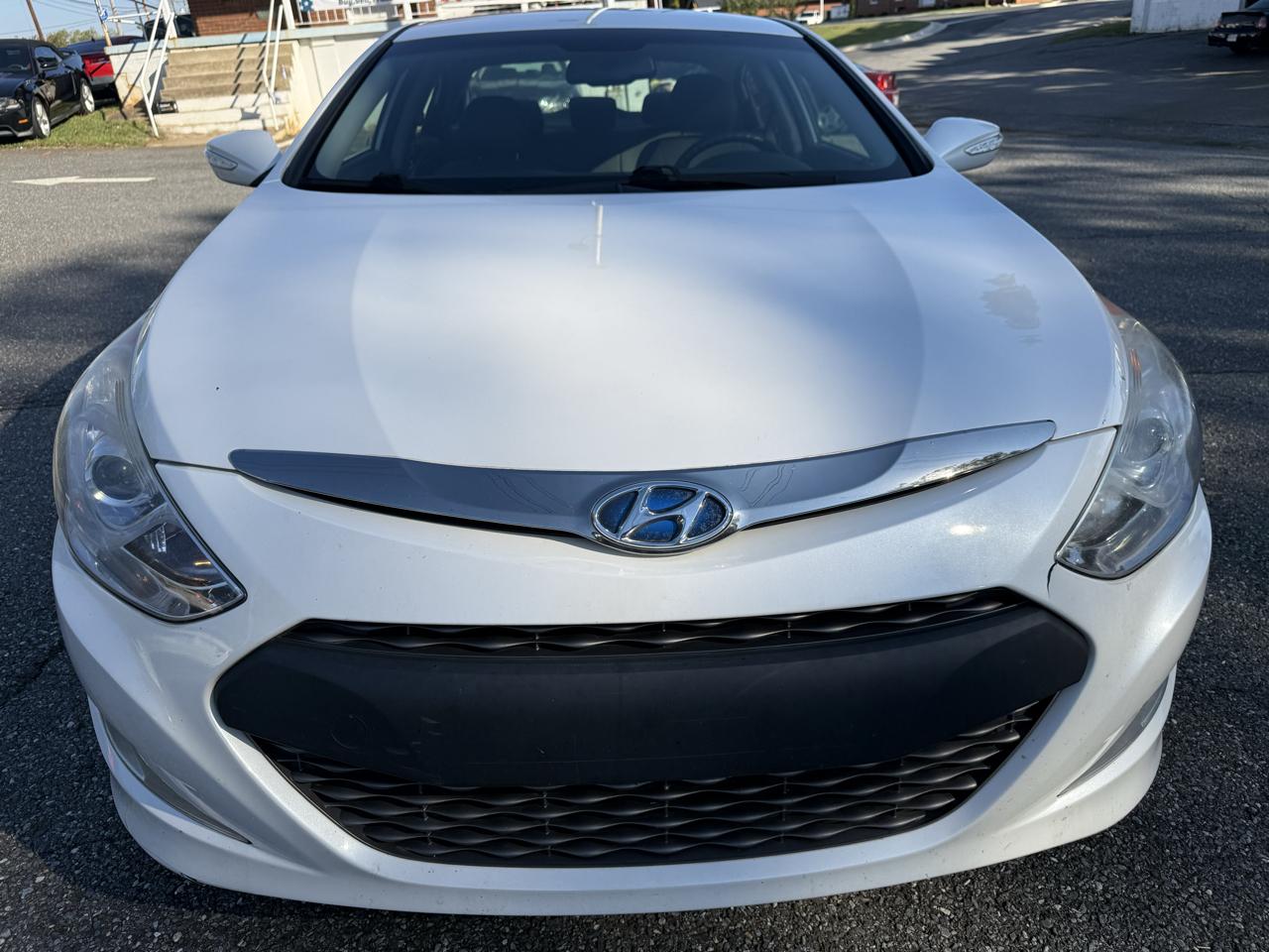 Hyundai Sonata Hybrid Sedan 2013