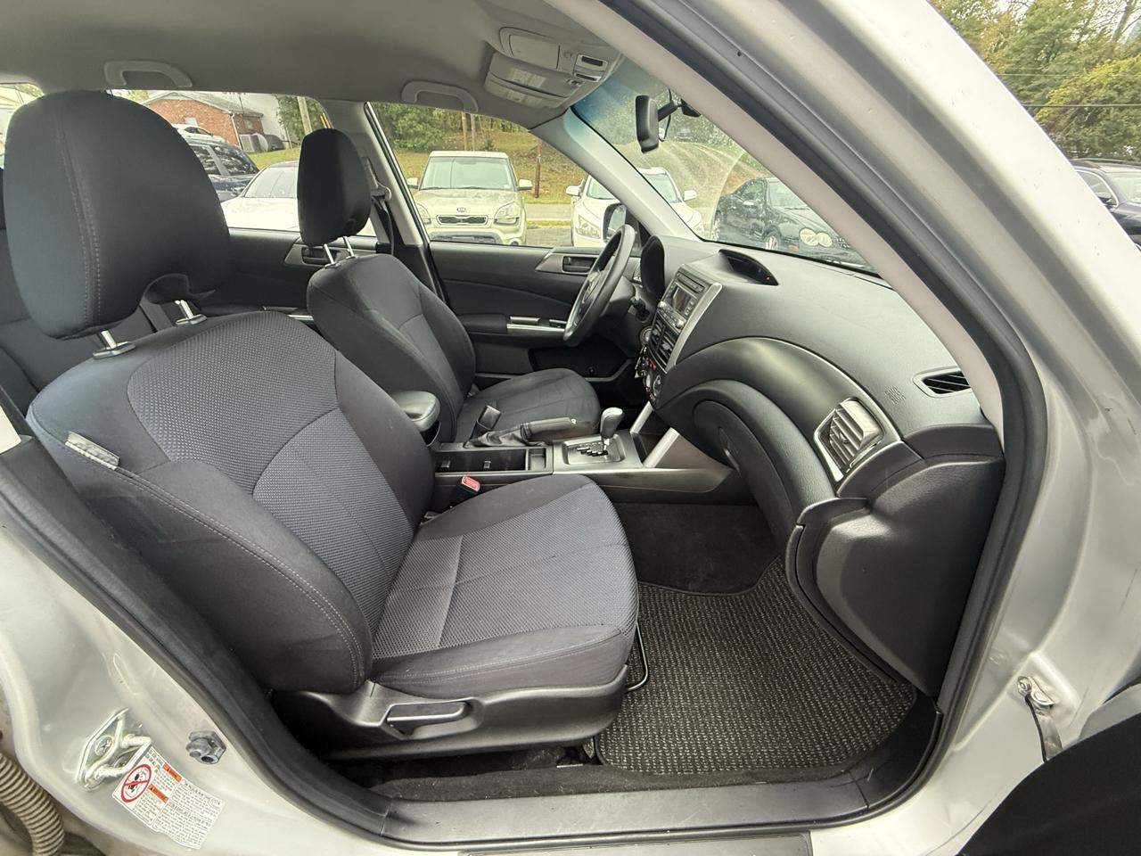 Subaru Forester 2.5X Touring 2011