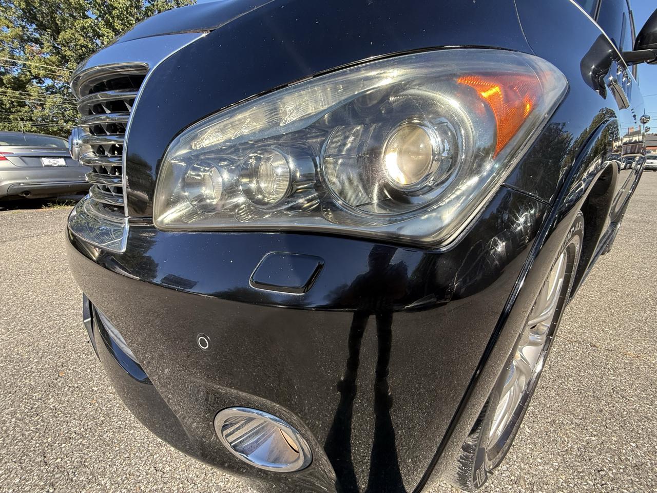 Infiniti QX56 2WD 2012