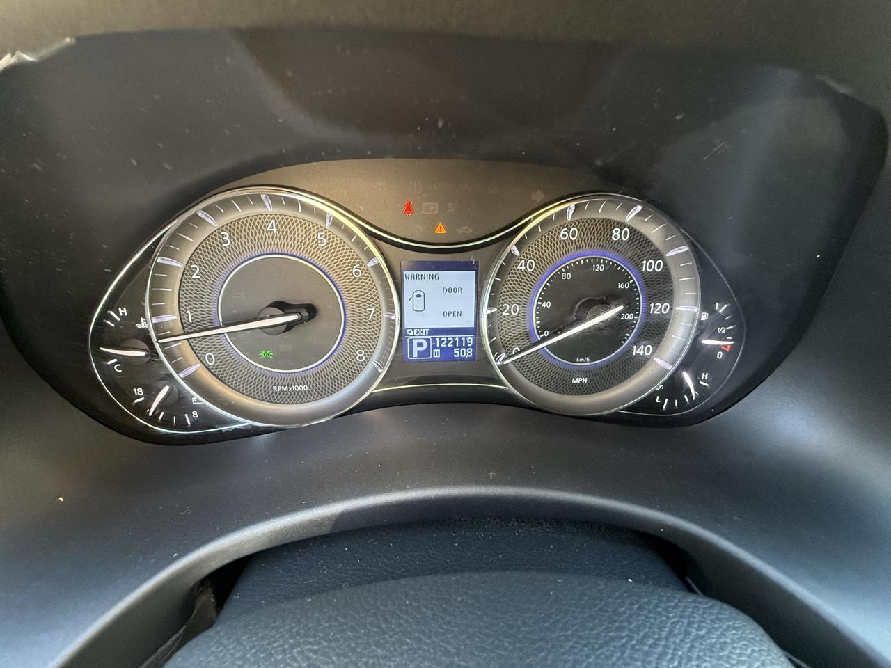 Infiniti QX56 2WD 2012