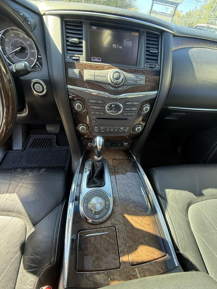 Infiniti QX56 2WD 2012