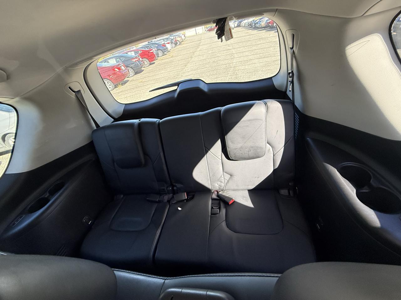 Infiniti QX56 2WD 2012
