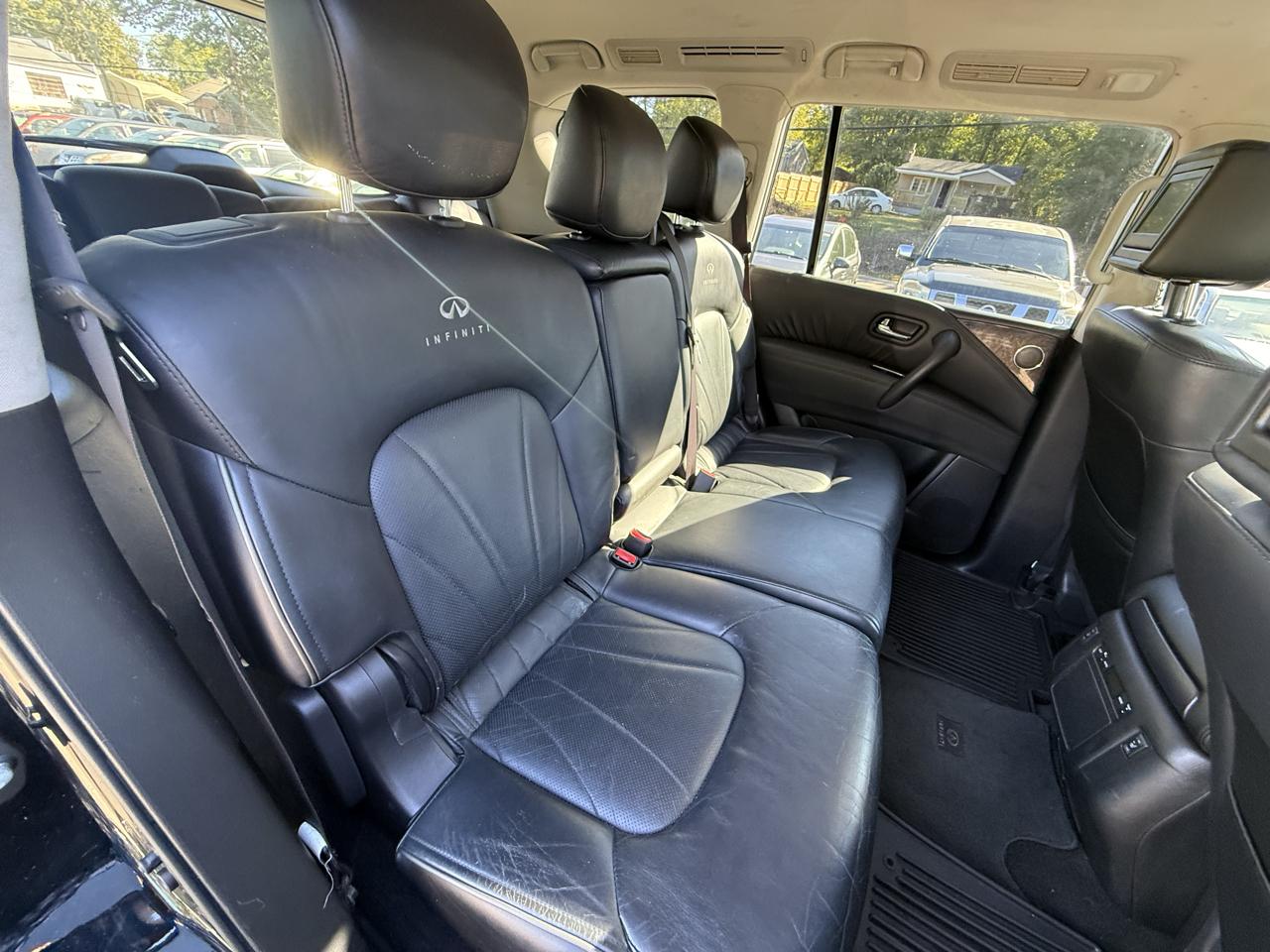 Infiniti QX56 2WD 2012