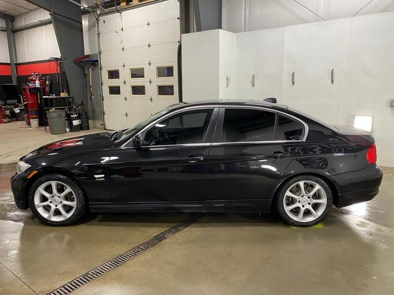 BMW 3-Series 335i xDrive SA 2011