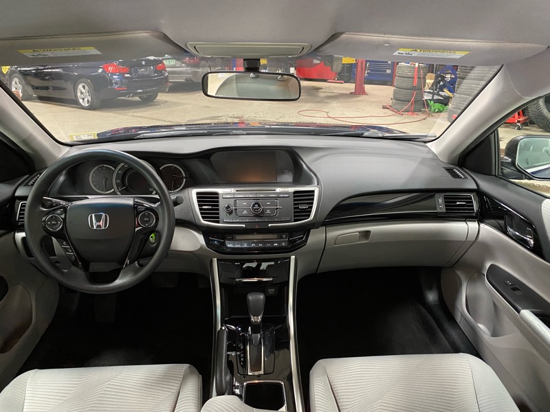 Honda Accord LX Sedan CVT 2016