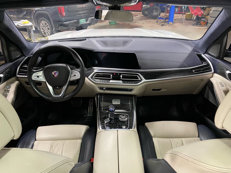 BMW Alpina XB7 Base 2022