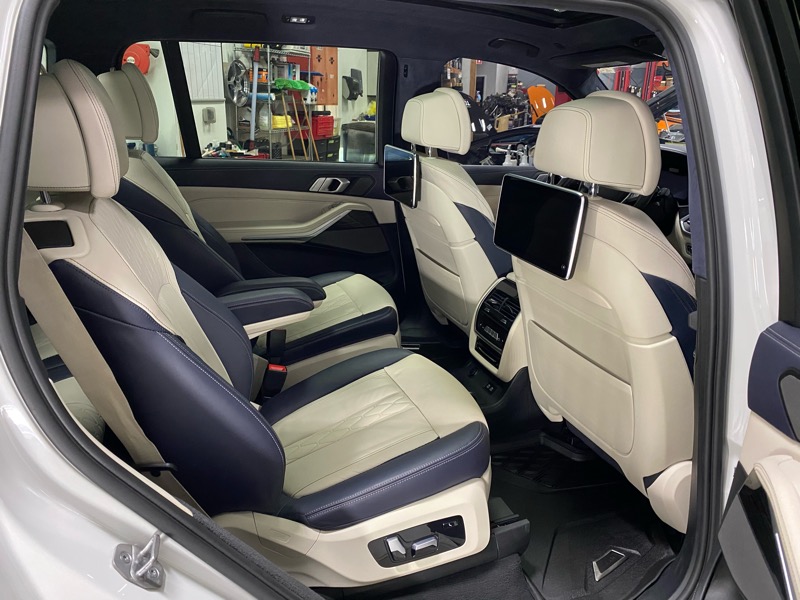 BMW Alpina XB7 Base 2022