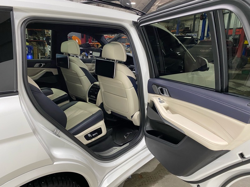 BMW Alpina XB7 Base 2022