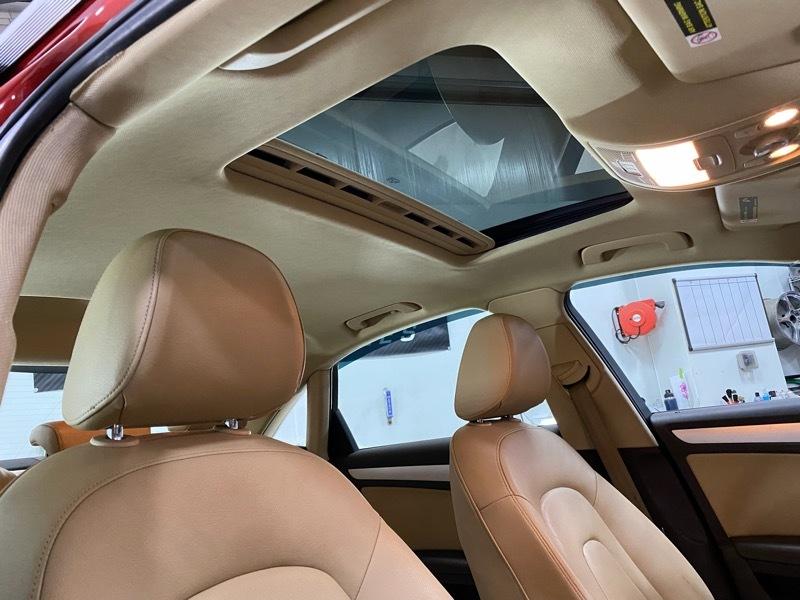 Audi A4 2.0T Premium Sedan quattro Manual 2013