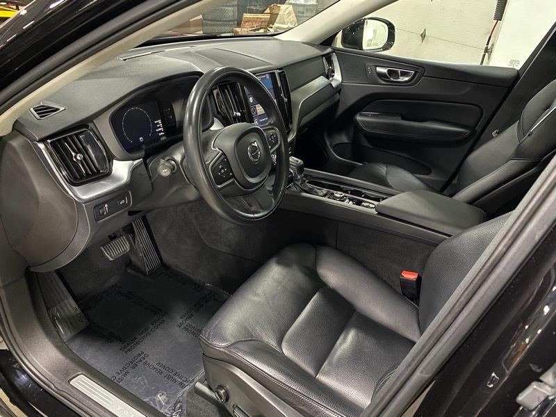 Volvo XC60 T5 Momentum AWD 2018