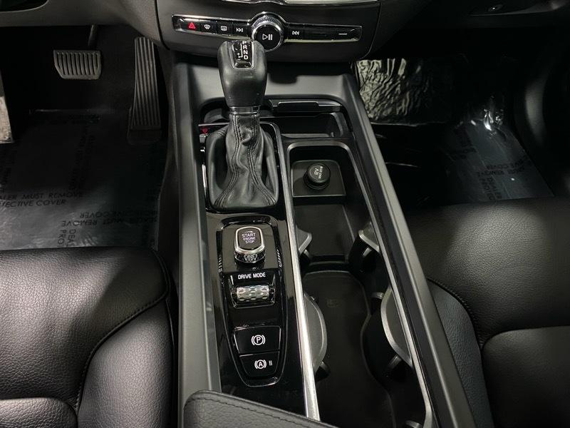 Volvo XC60 T5 Momentum AWD 2018