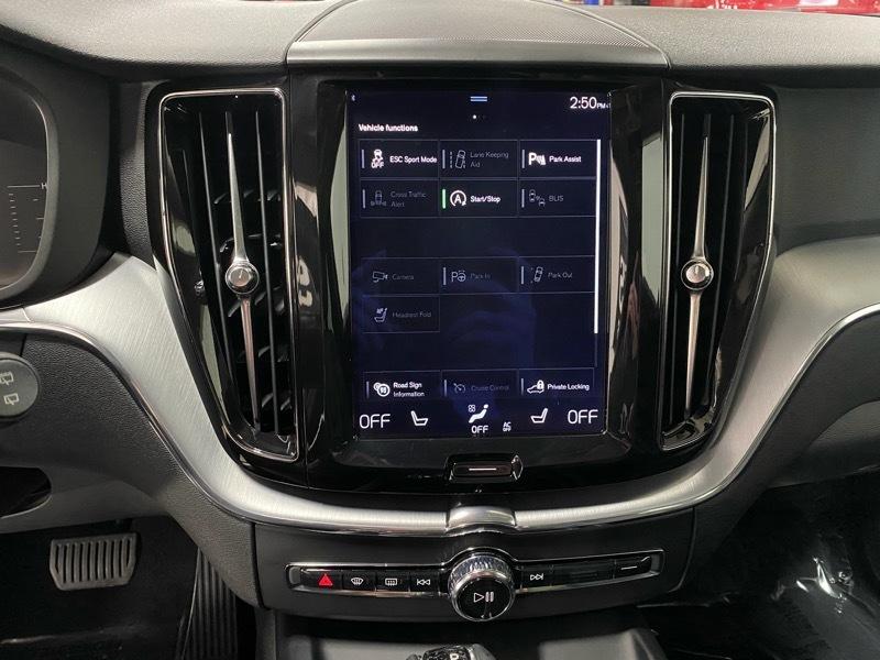 Volvo XC60 T5 Momentum AWD 2018