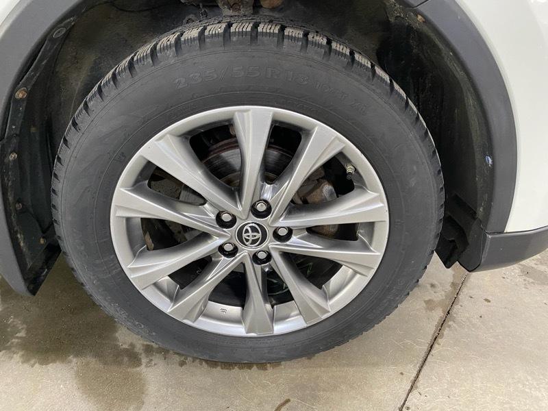 Toyota RAV4 Limited AWD 2016