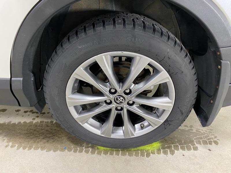 Toyota RAV4 Limited AWD 2016