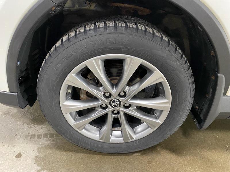 Toyota RAV4 Limited AWD 2016