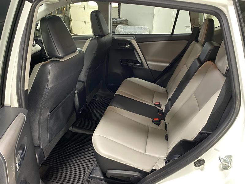 Toyota RAV4 Limited AWD 2016