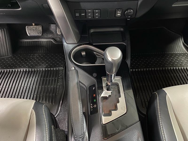 Toyota RAV4 Limited AWD 2016