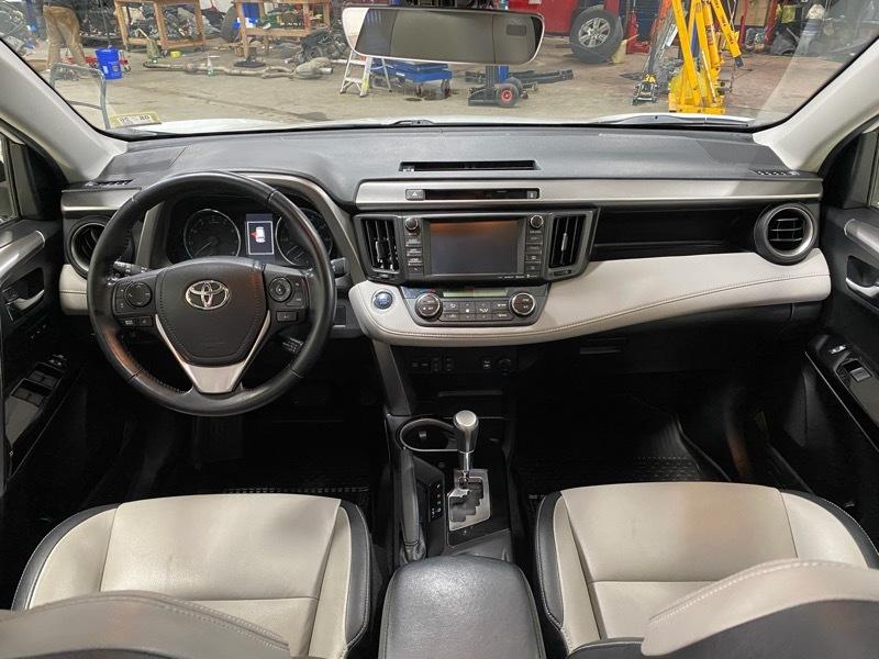 Toyota RAV4 Limited AWD 2016