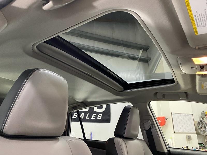 Toyota RAV4 Limited AWD 2016