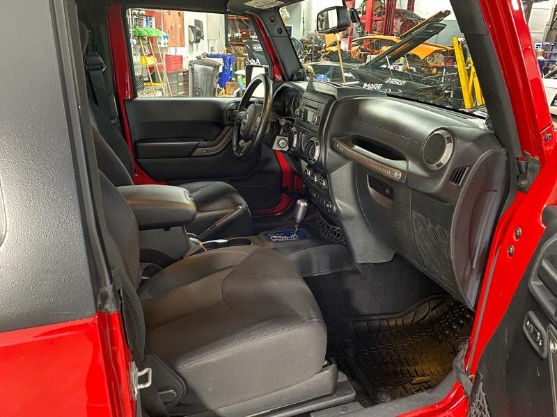 Jeep Wrangler Sport 4WD 2014