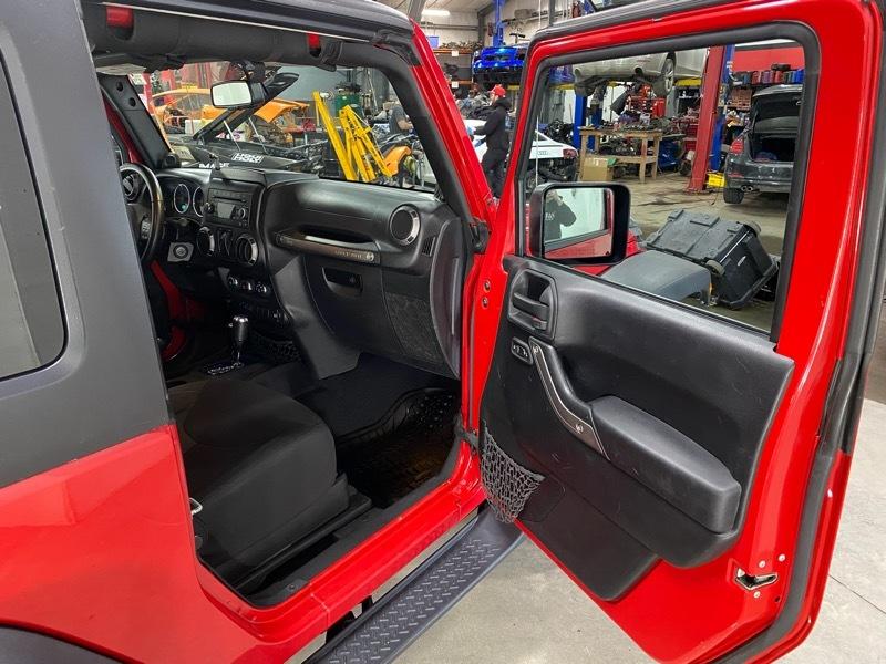 Jeep Wrangler Sport 4WD 2014