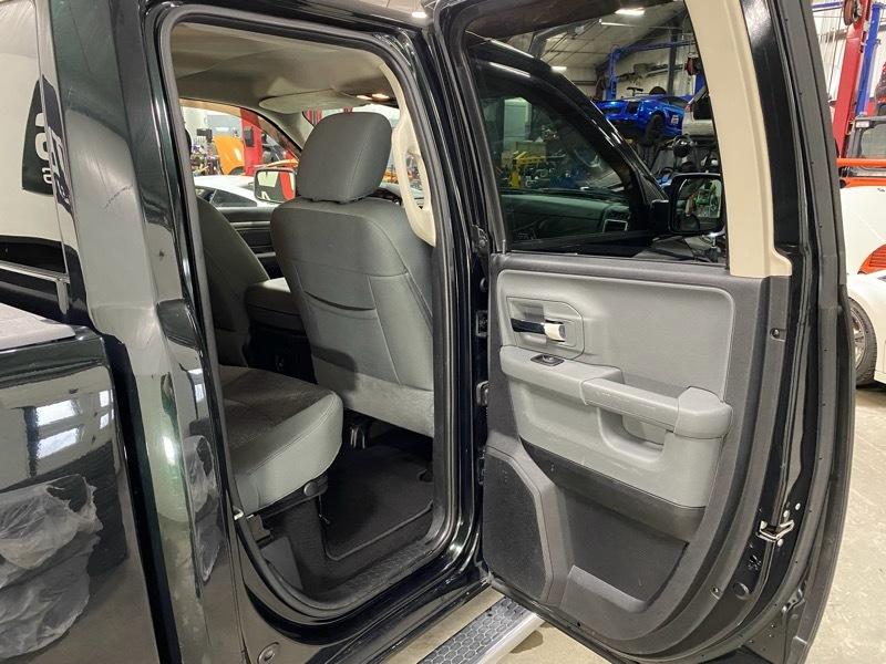 RAM 1500 Lone Star 4x4 Crew Cab 5'7" Box 2015