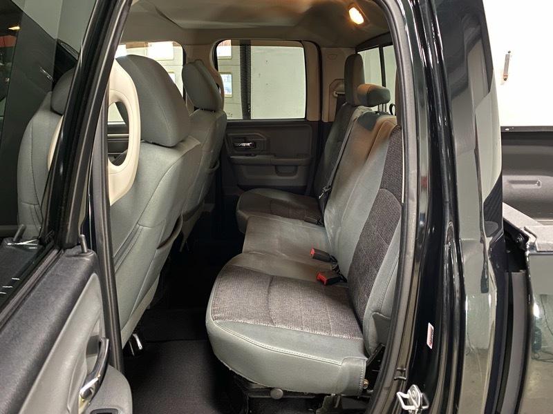 RAM 1500 Lone Star 4x4 Crew Cab 5'7" Box 2015