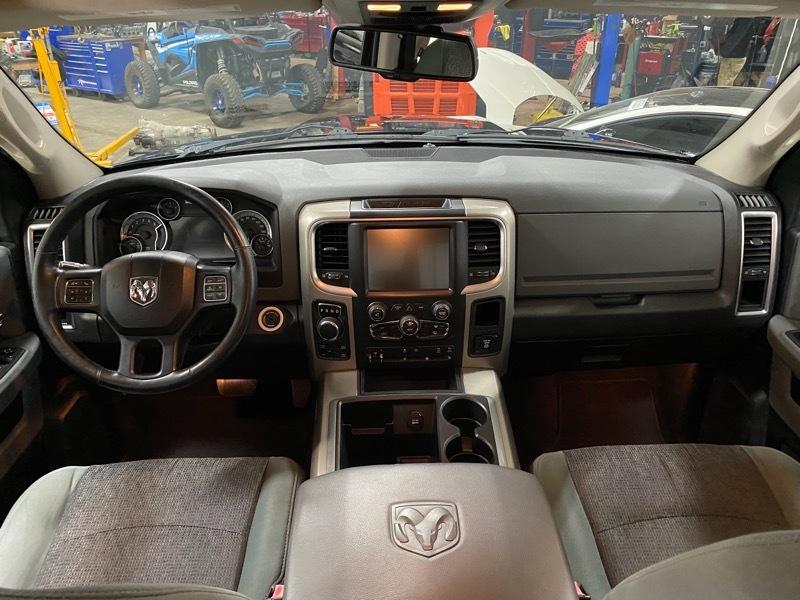 RAM 1500 Lone Star 4x4 Crew Cab 5'7" Box 2015