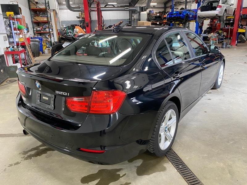 BMW 3-Series 320i xDrive 2015