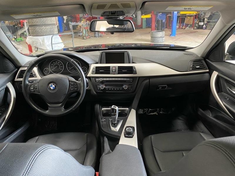 BMW 3-Series 320i xDrive 2015