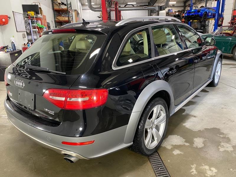 Audi allroad 2.0T Premium quattro Tiptronic 2014