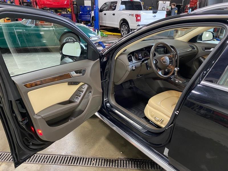 Audi allroad 2.0T Premium quattro Tiptronic 2014