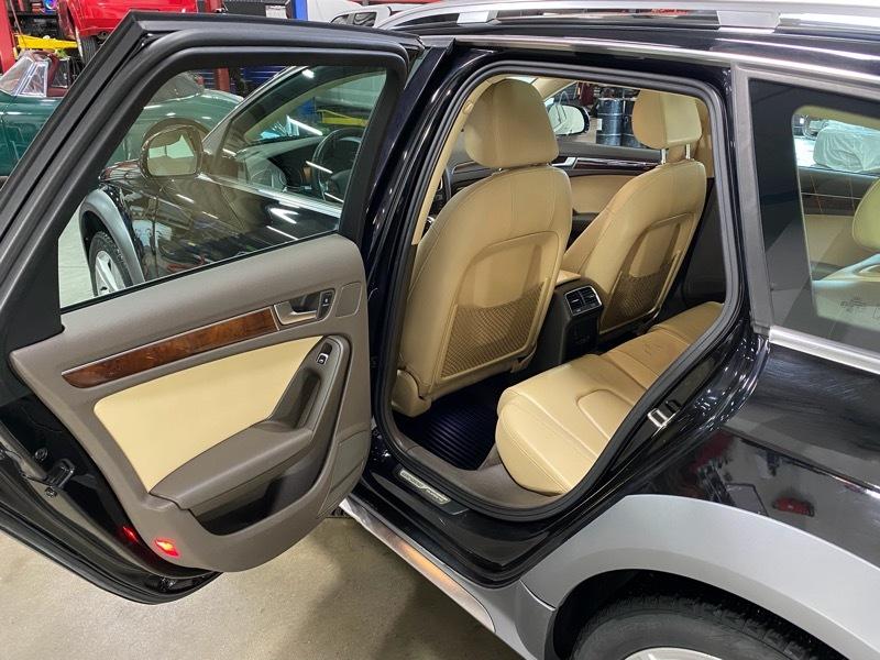 Audi allroad 2.0T Premium quattro Tiptronic 2014