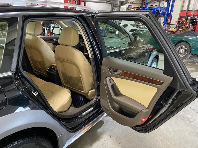 Audi allroad 2.0T Premium quattro Tiptronic 2014