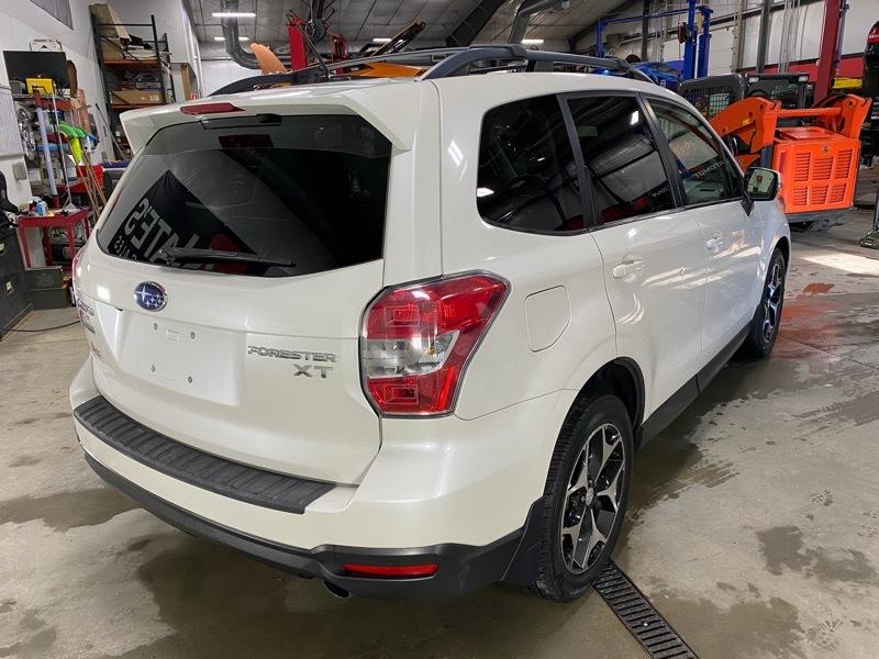 Subaru Forester 2.0XT Touring 2014