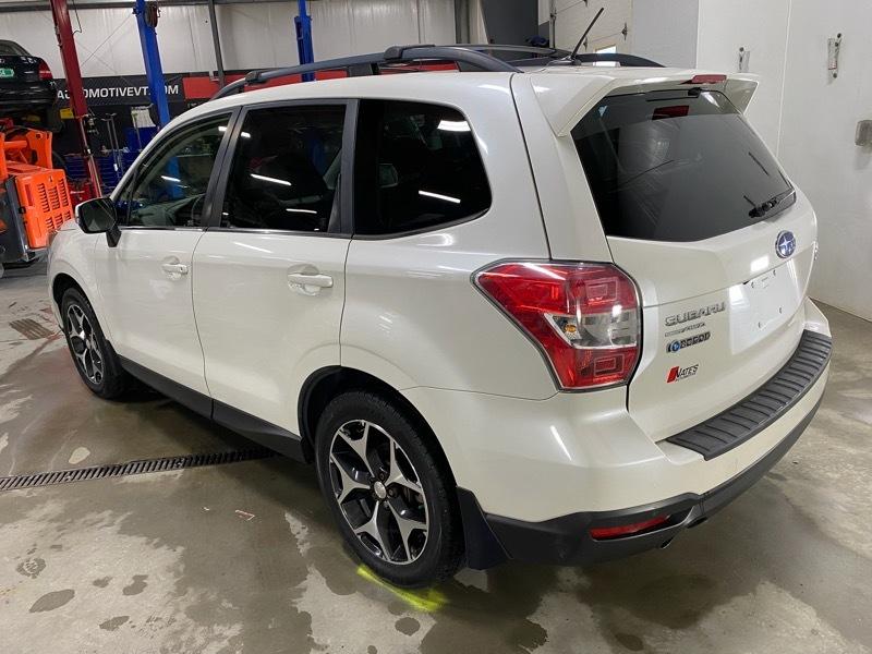 Subaru Forester 2.0XT Touring 2014