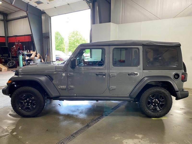 Jeep Wrangler Unlimited Sport 2018