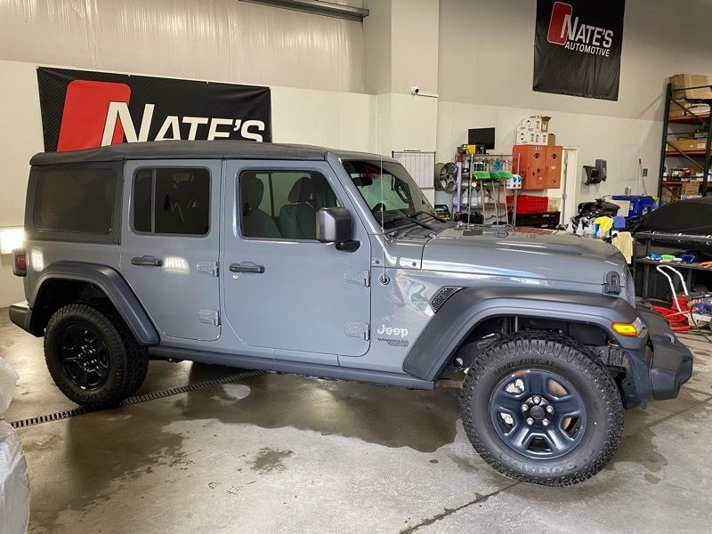 Jeep Wrangler Unlimited Sport 2018