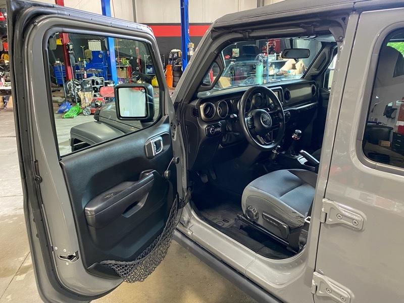Jeep Wrangler Unlimited Sport 2018