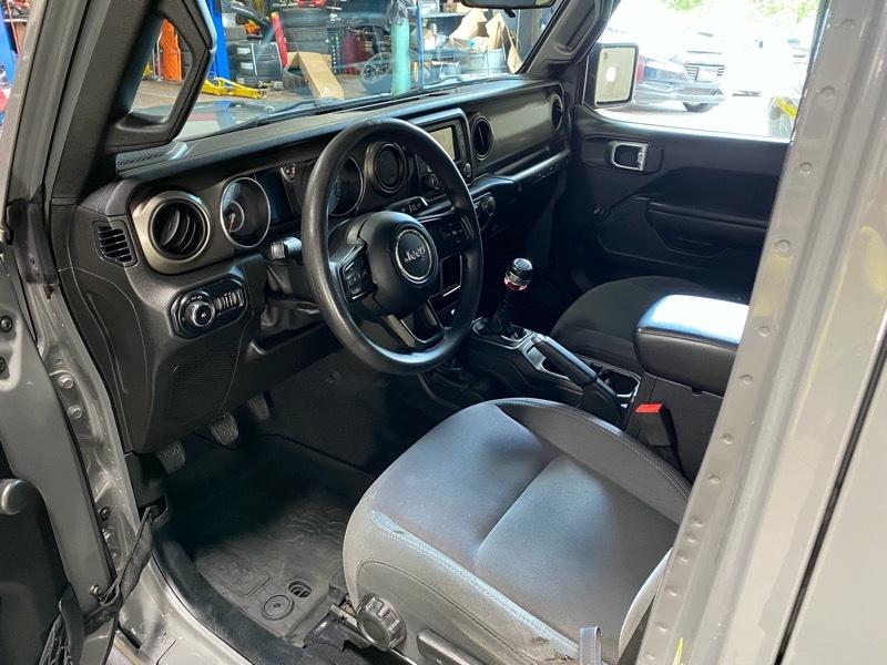 Jeep Wrangler Unlimited Sport 2018