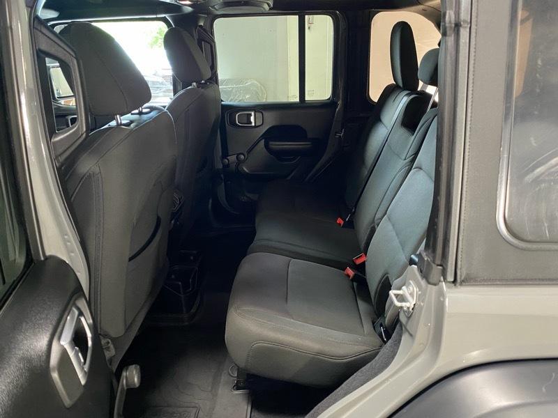 Jeep Wrangler Unlimited Sport 2018