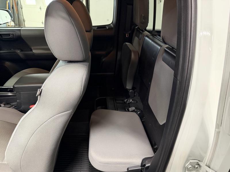 Toyota Tacoma SR5 Access Cab I4 6AT 4WD 2019