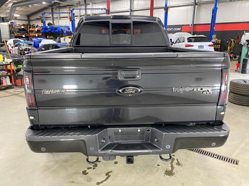 Ford F-150 SVT Raptor SuperCrew 5.5-ft. Bed 4WD 2014