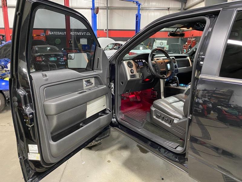 Ford F-150 SVT Raptor SuperCrew 5.5-ft. Bed 4WD 2014